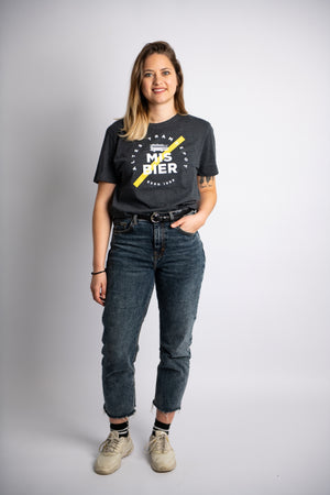 Model, welches das T-shirt trägt.